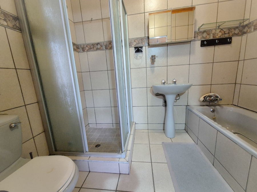 3 Bedroom Property for Sale in Vaalpark Free State